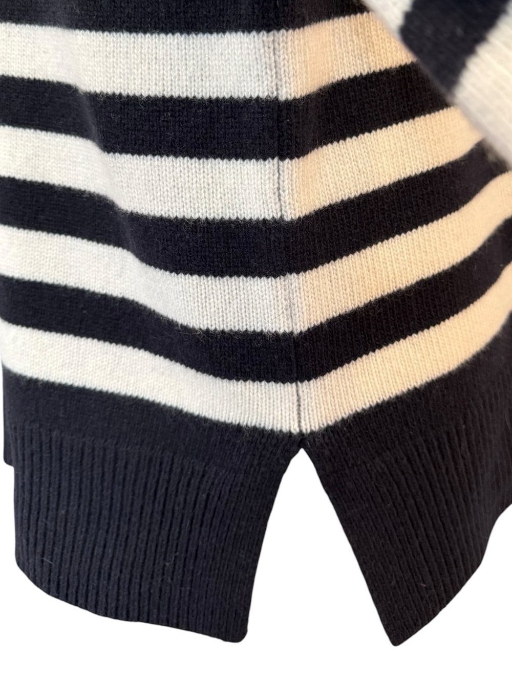 Theory Stripe Felted Wool Cashmere Turtleneck Sweater Navy Ivory Large NWT - Picture 5 of 13